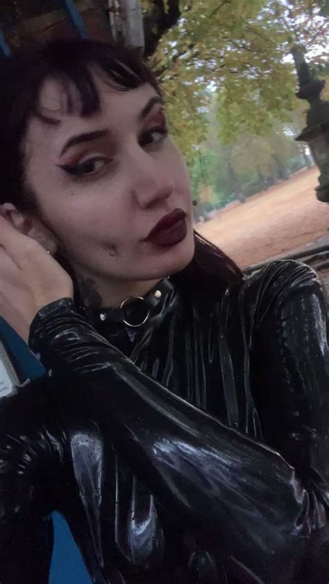 dominatrixvera|Clips / Content .